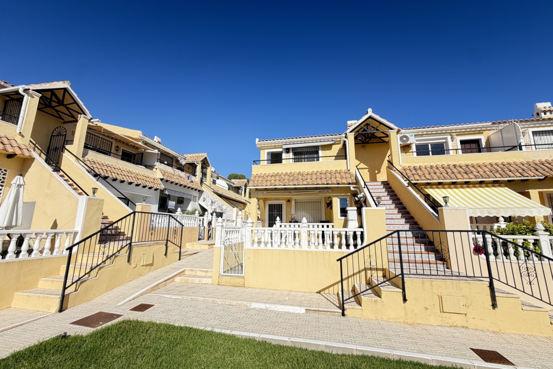Resale - Apartment / Duplex - Orihuela Costa - Villamartín