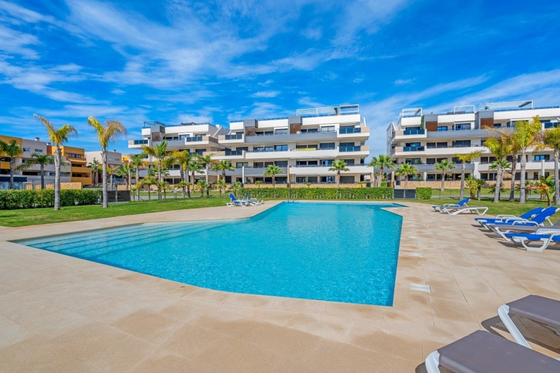 Resale - Apartment / Duplex - Orihuela Costa