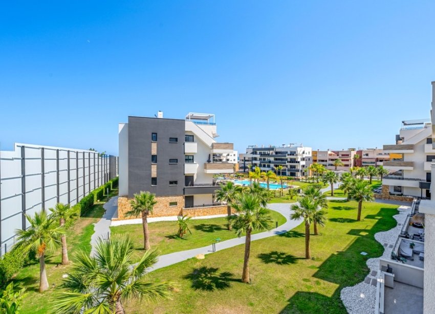 Resale - Apartment / Duplex - Orihuela Costa