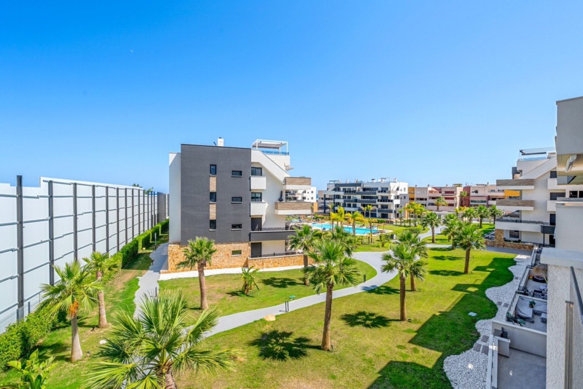 Resale - Apartment / Duplex - Orihuela Costa