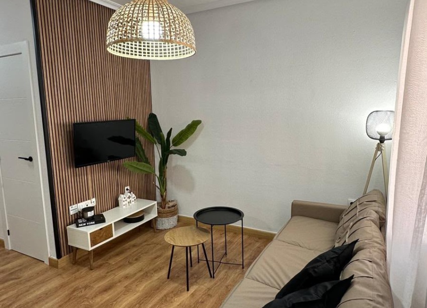 Resale - Apartment / Duplex - Orihuela Costa