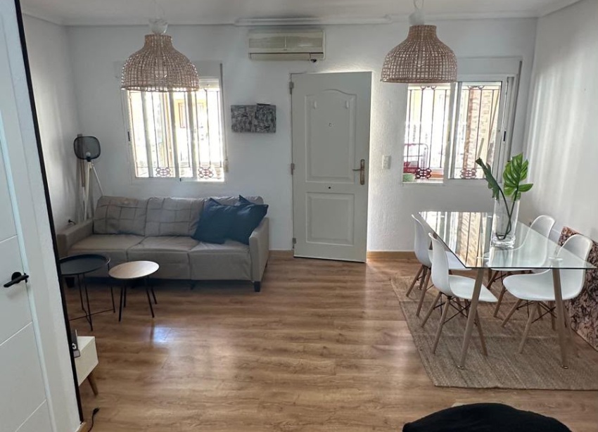 Resale - Apartment / Duplex - Orihuela Costa