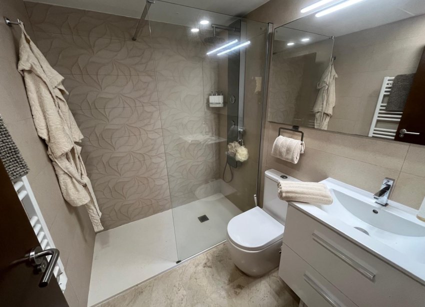 Resale - Apartment / Duplex - Punta Prima