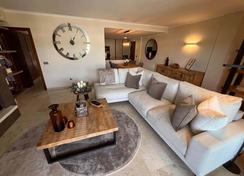 Resale - Apartment / Duplex - Punta Prima
