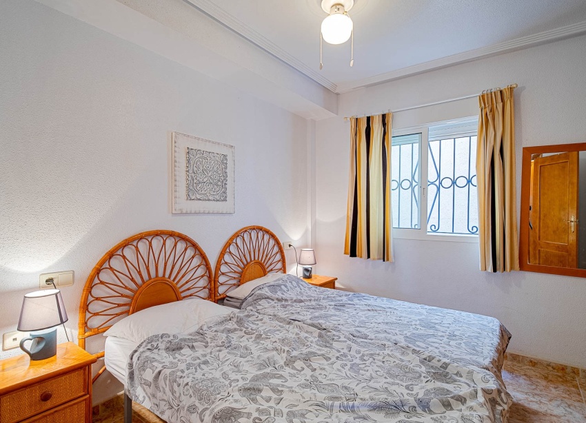 Resale - Apartment / Duplex - Punta Prima