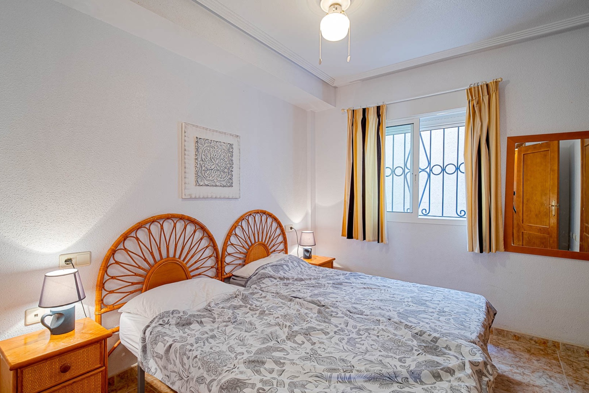 Resale - Apartment / Duplex - Punta Prima