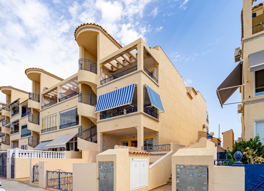 Resale - Apartment / Duplex - Punta Prima