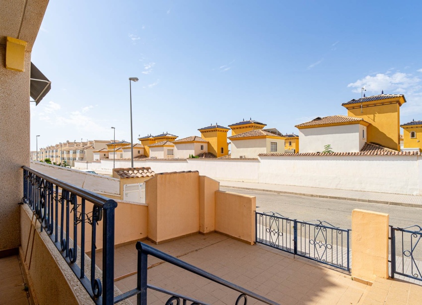Resale - Apartment / Duplex - Punta Prima