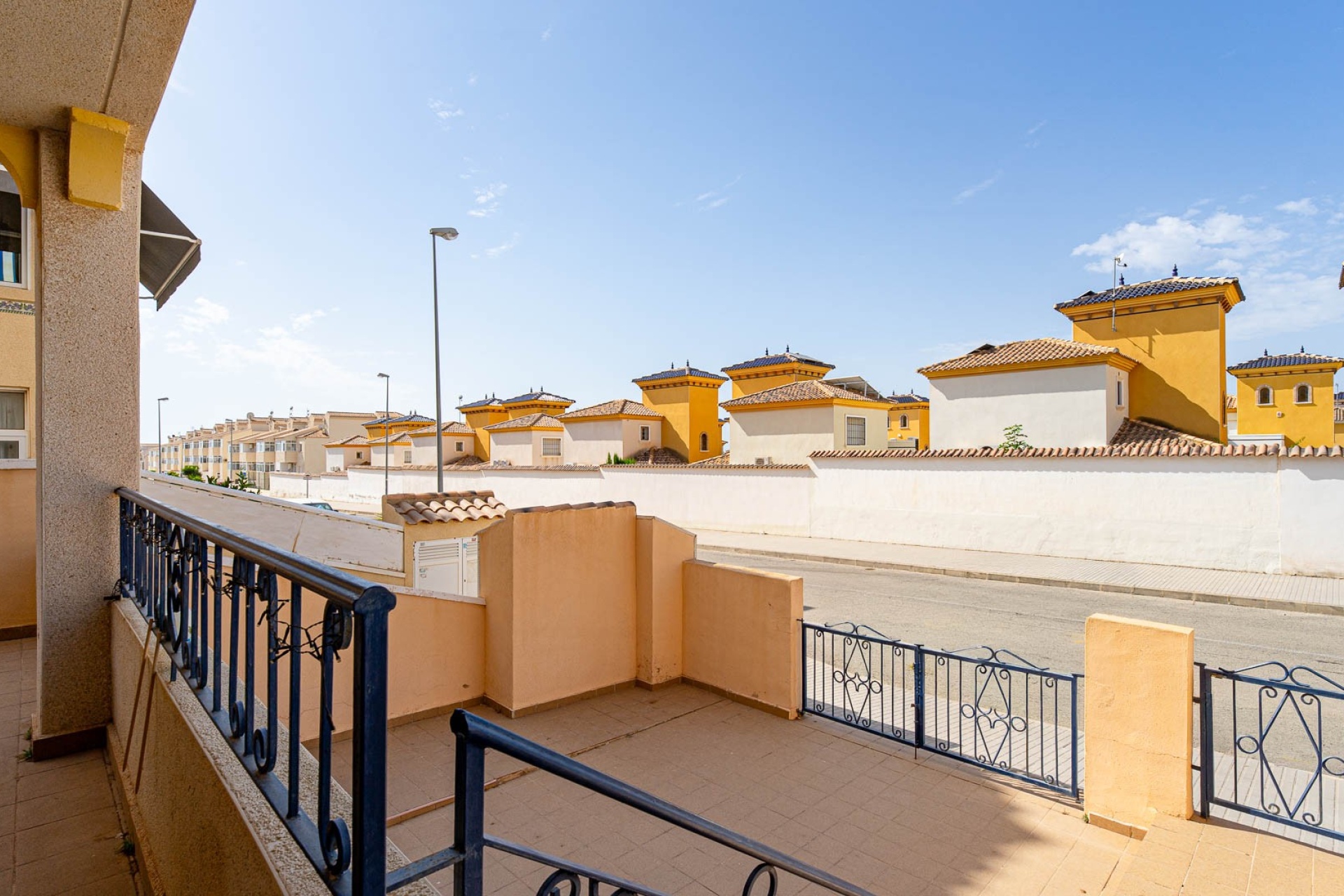 Resale - Apartment / Duplex - Punta Prima