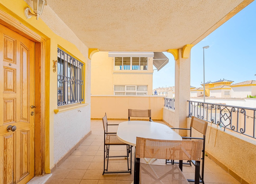 Resale - Apartment / Duplex - Punta Prima