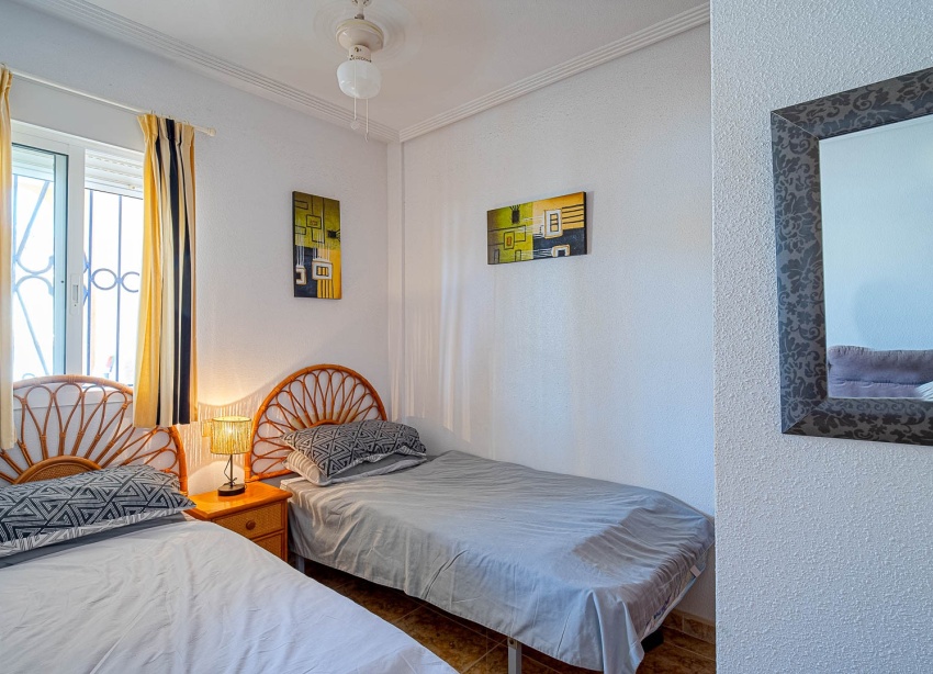 Resale - Apartment / Duplex - Punta Prima