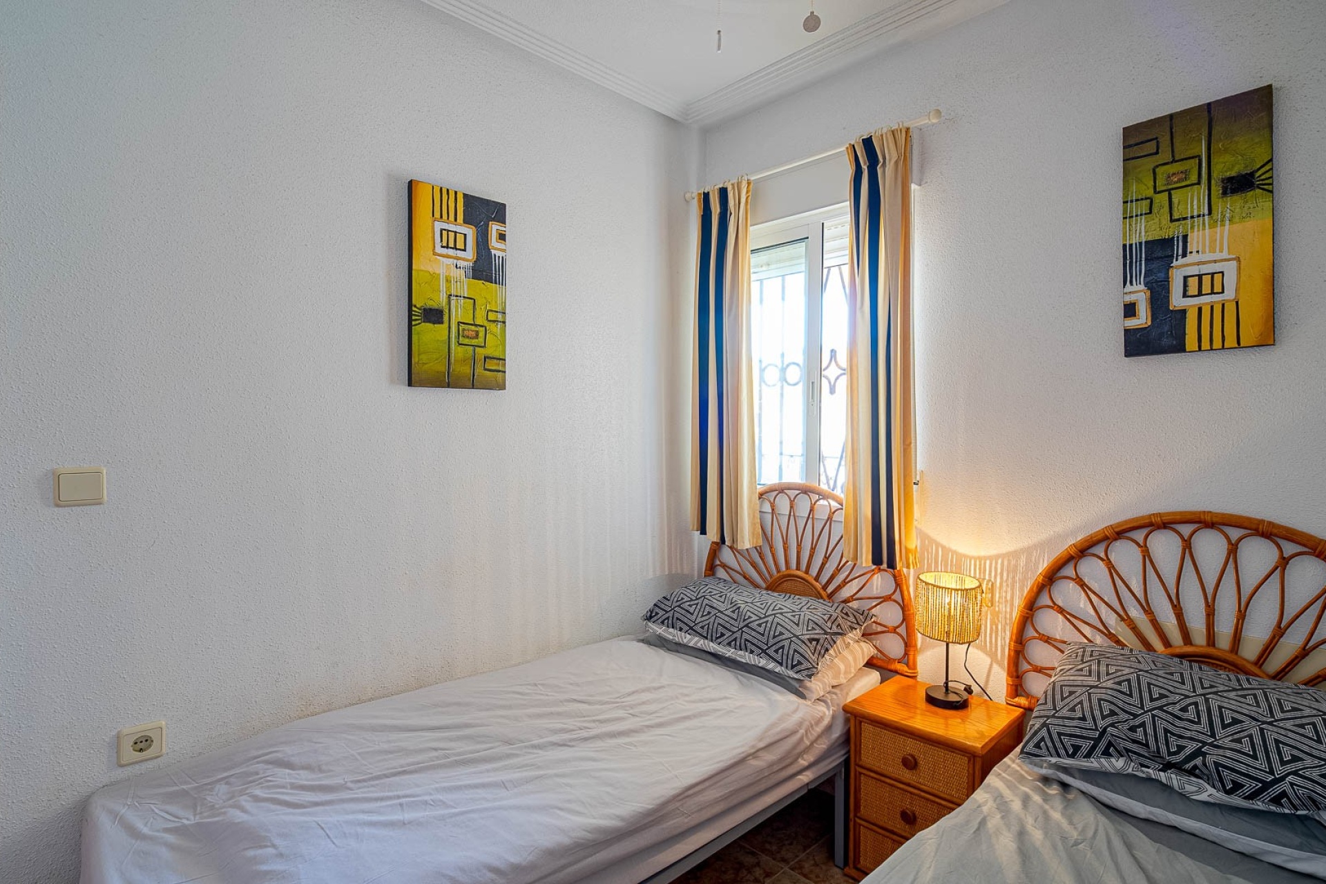 Resale - Apartment / Duplex - Punta Prima