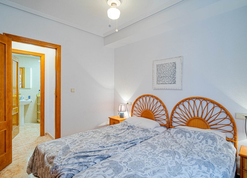 Resale - Apartment / Duplex - Punta Prima
