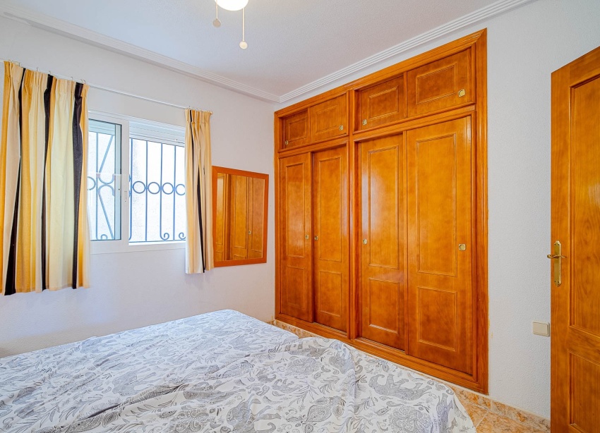 Resale - Apartment / Duplex - Punta Prima