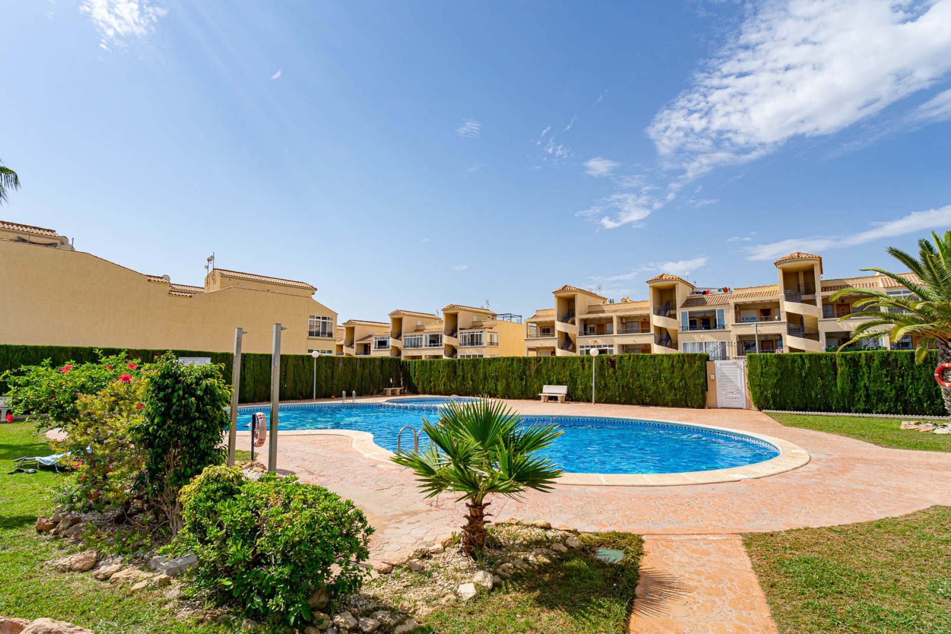 Resale - Apartment / Duplex - Punta Prima