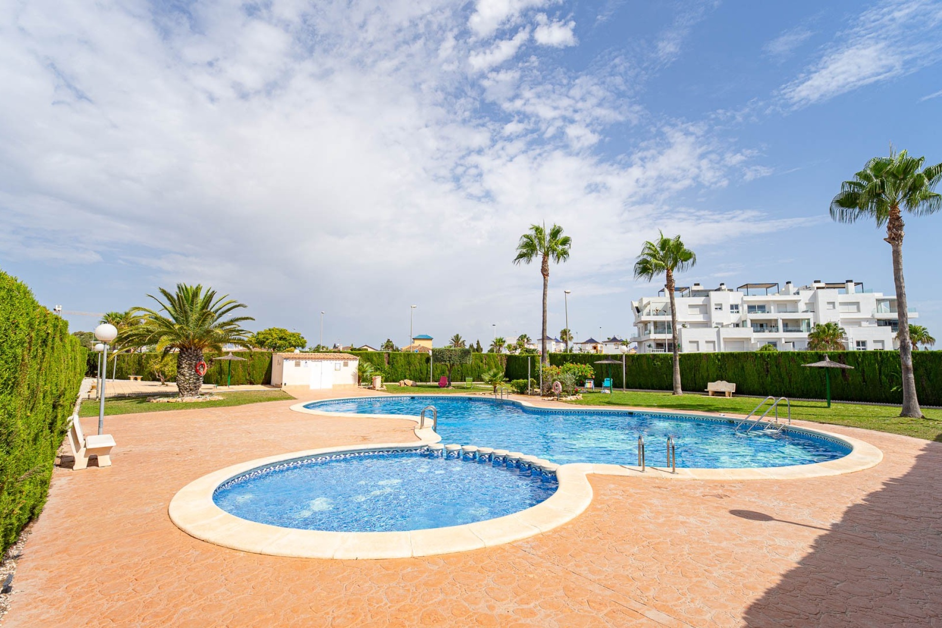 Resale - Apartment / Duplex - Punta Prima