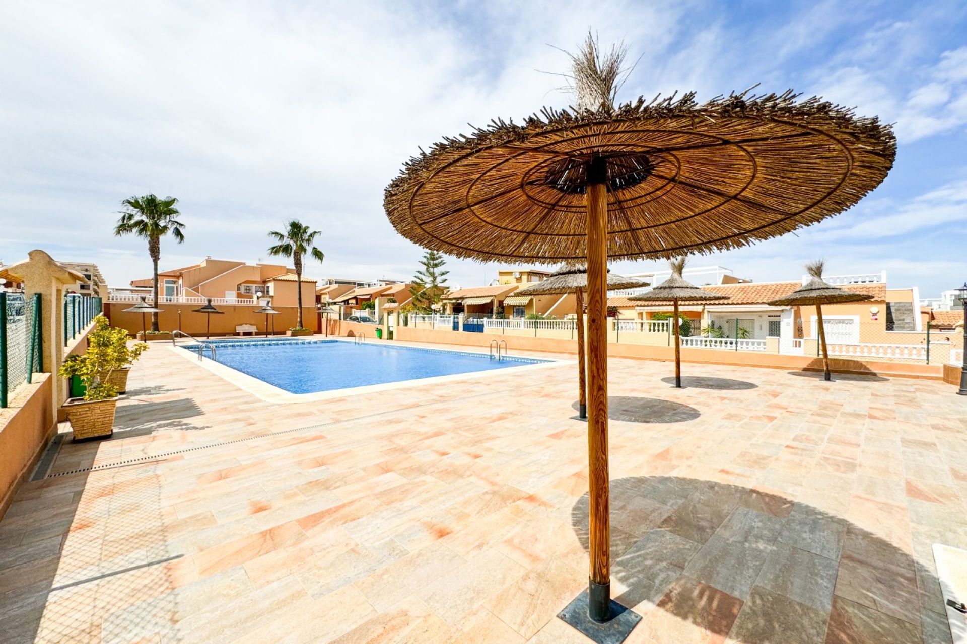 Resale - Apartment / Duplex - Punta Prima