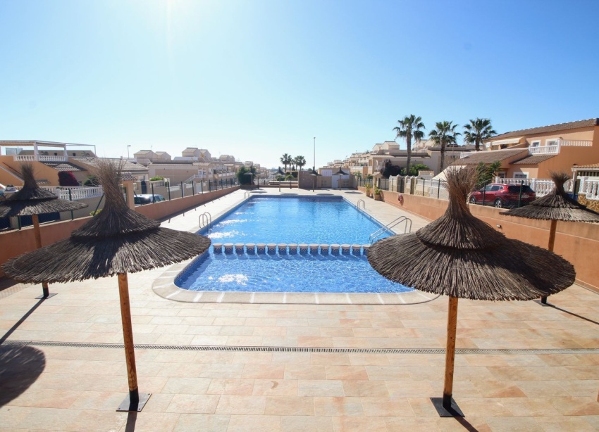 Resale - Apartment / Duplex - Punta Prima