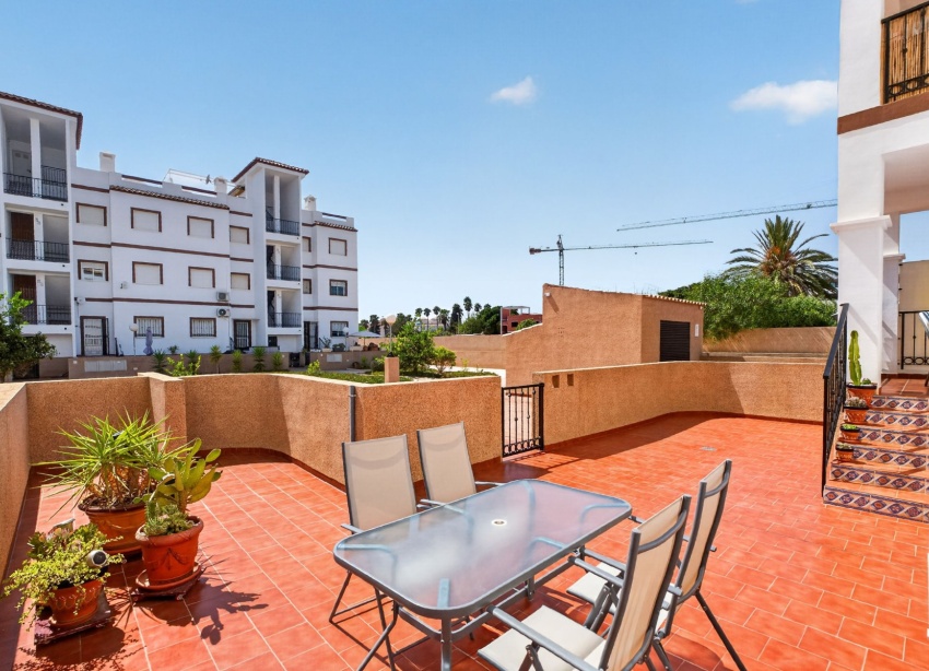 Resale - Apartment / Duplex - Punta Prima