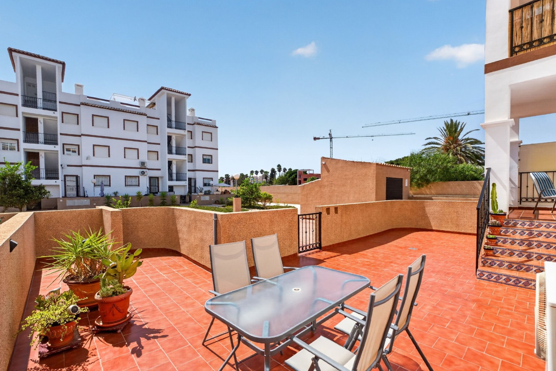 Resale - Apartment / Duplex - Punta Prima