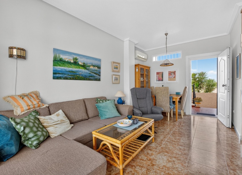 Resale - Apartment / Duplex - Punta Prima