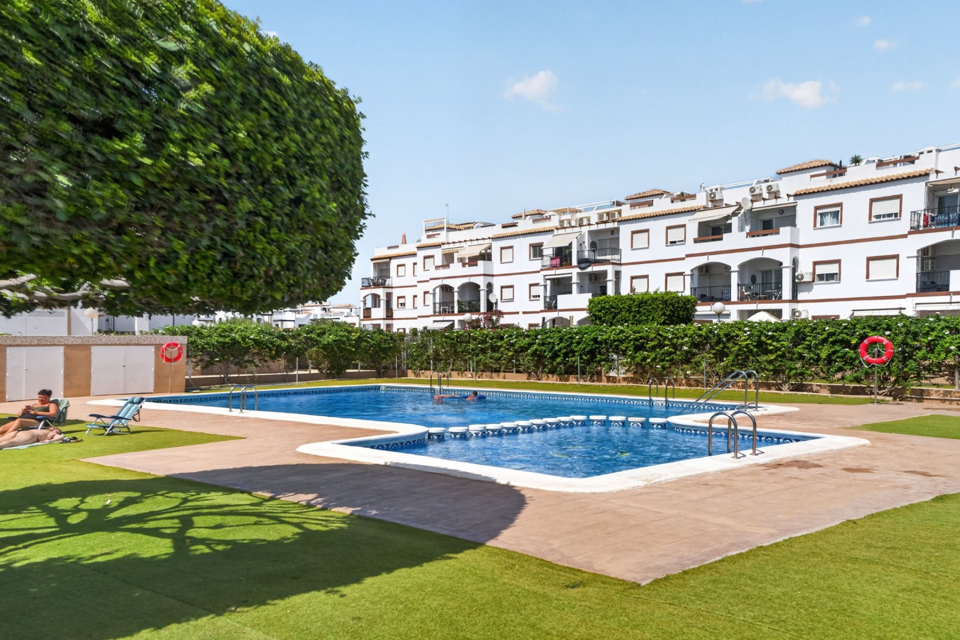 Resale - Apartment / Duplex - Punta Prima
