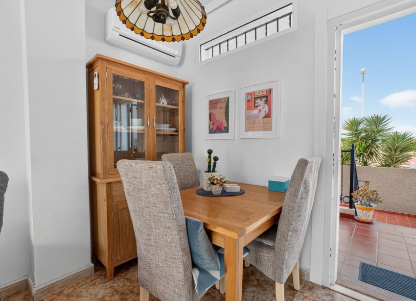 Resale - Apartment / Duplex - Punta Prima