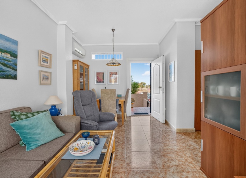 Resale - Apartment / Duplex - Punta Prima