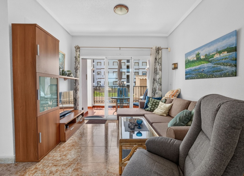 Resale - Apartment / Duplex - Punta Prima