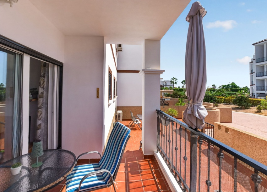 Resale - Apartment / Duplex - Punta Prima