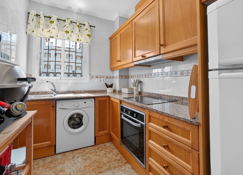 Resale - Apartment / Duplex - Punta Prima