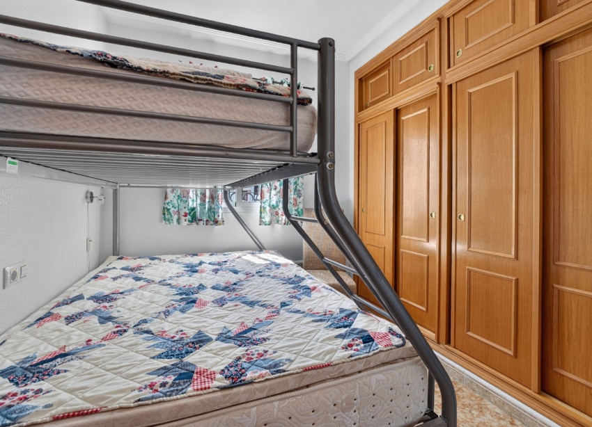 Resale - Apartment / Duplex - Punta Prima