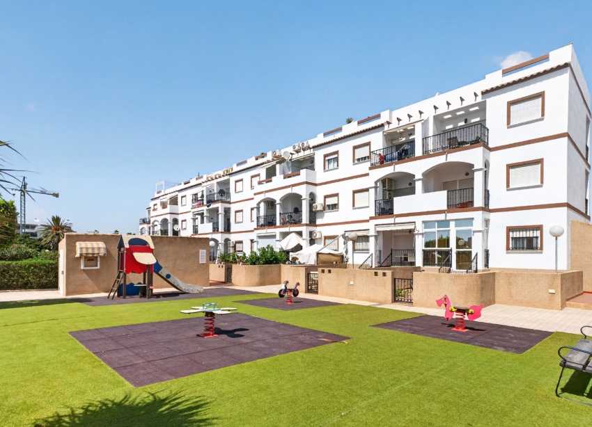 Resale - Apartment / Duplex - Punta Prima