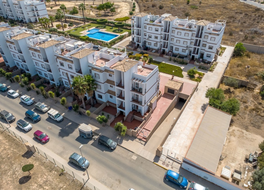 Resale - Apartment / Duplex - Punta Prima