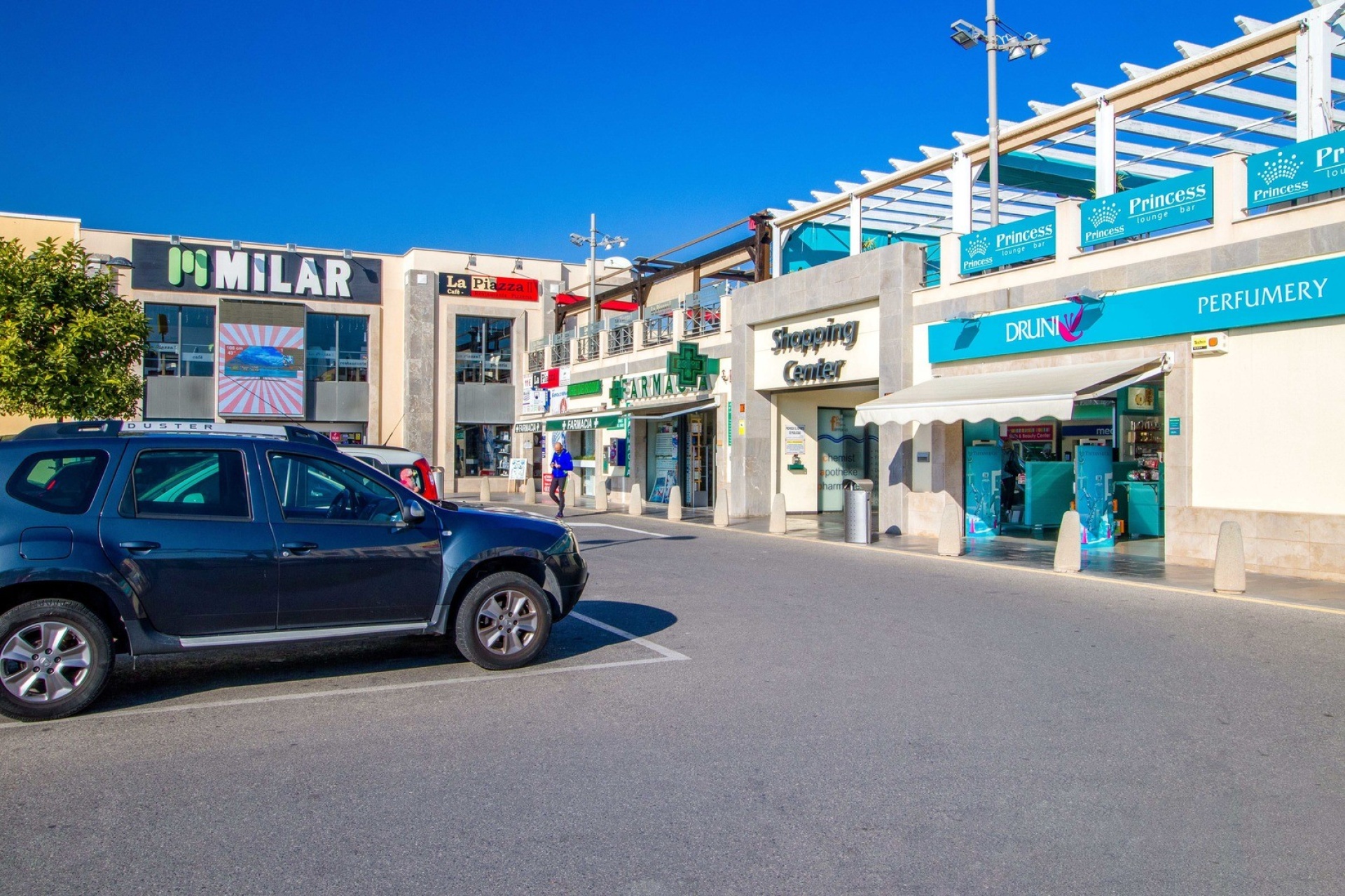 Resale - Apartment / Duplex - Punta Prima