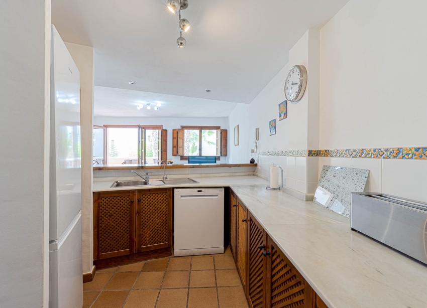 Resale - Apartment / Duplex - Punta Prima