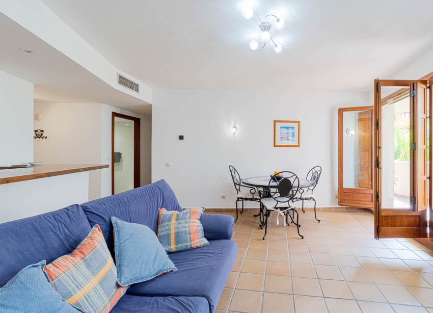 Resale - Apartment / Duplex - Punta Prima