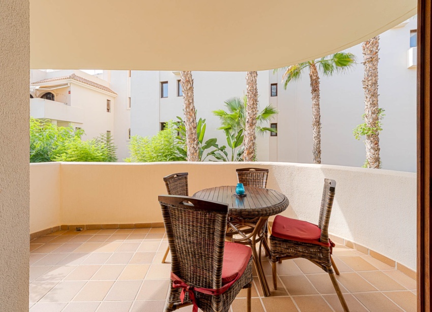 Resale - Apartment / Duplex - Punta Prima