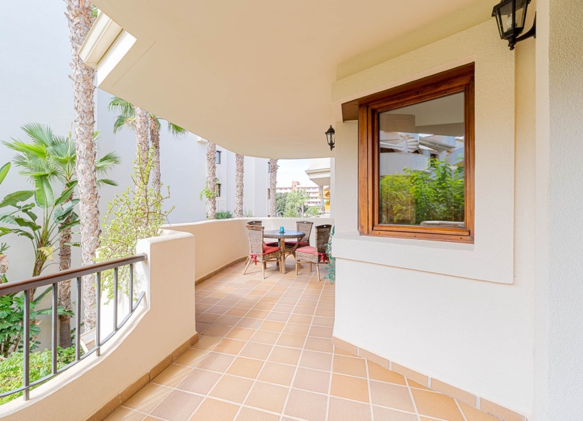 Resale - Apartment / Duplex - Punta Prima