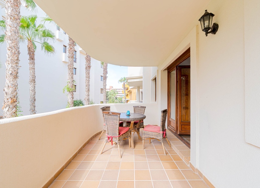 Resale - Apartment / Duplex - Punta Prima