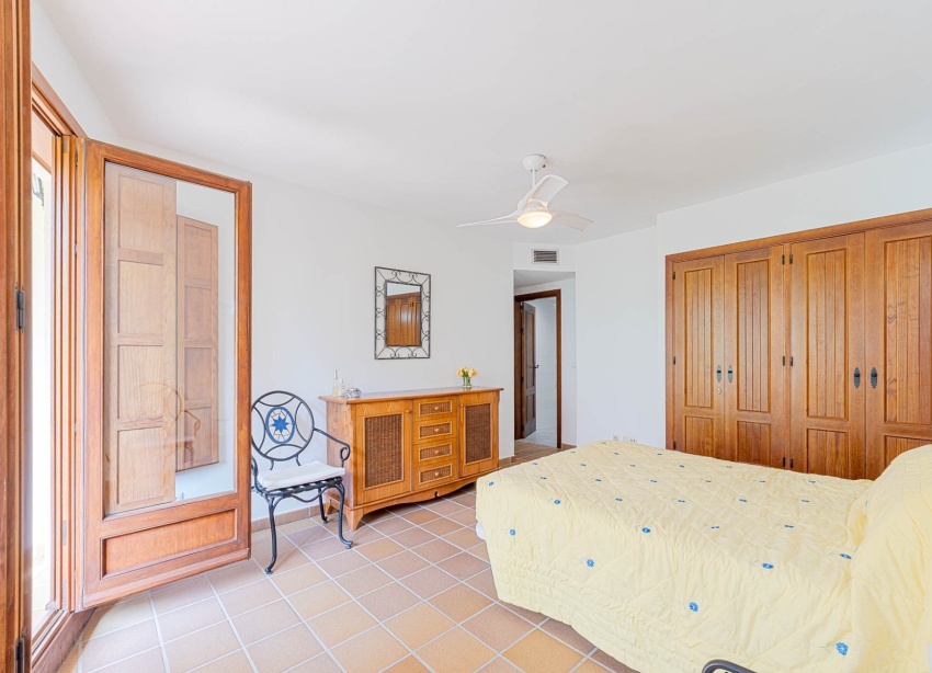 Resale - Apartment / Duplex - Punta Prima