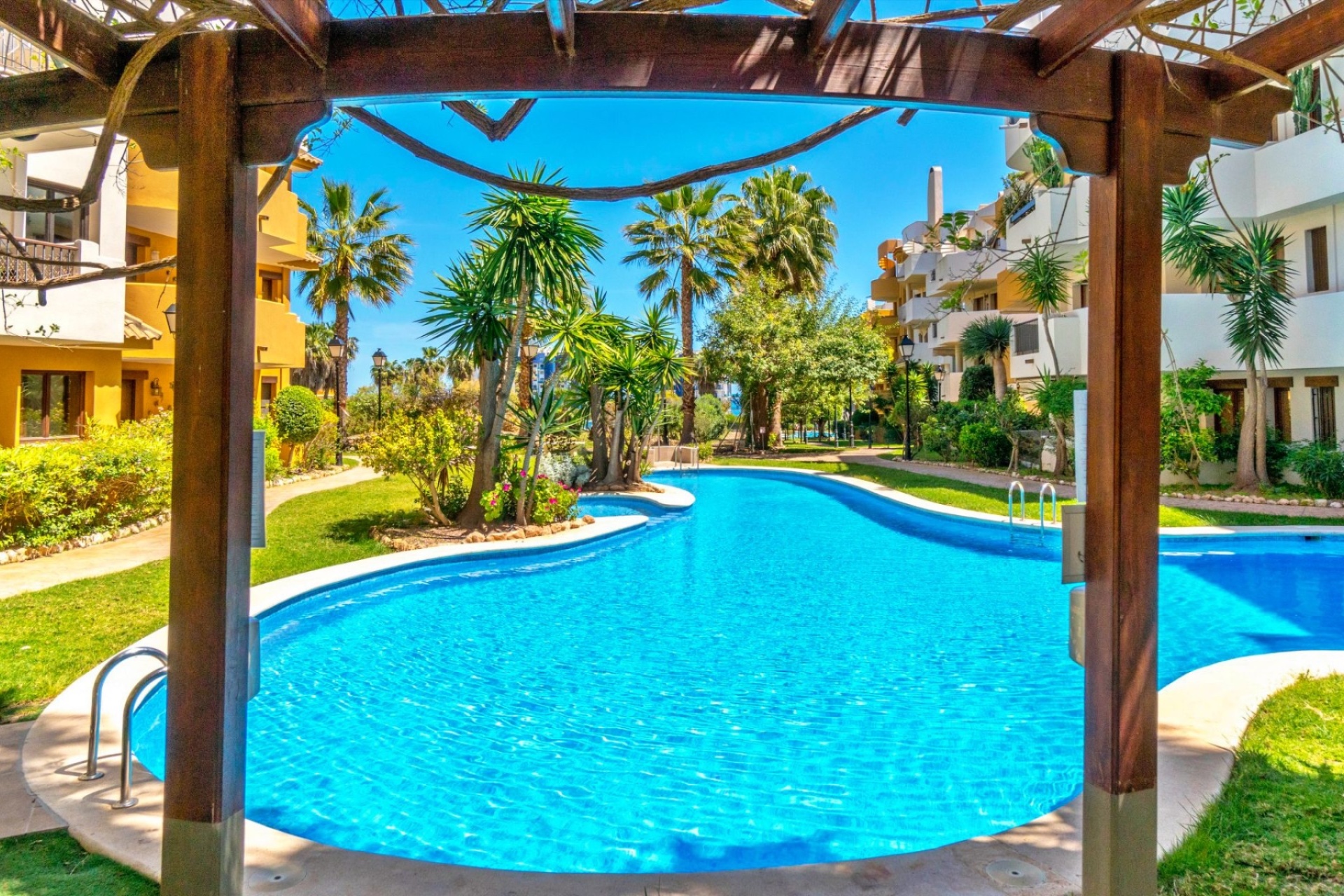 Resale - Apartment / Duplex - Punta Prima