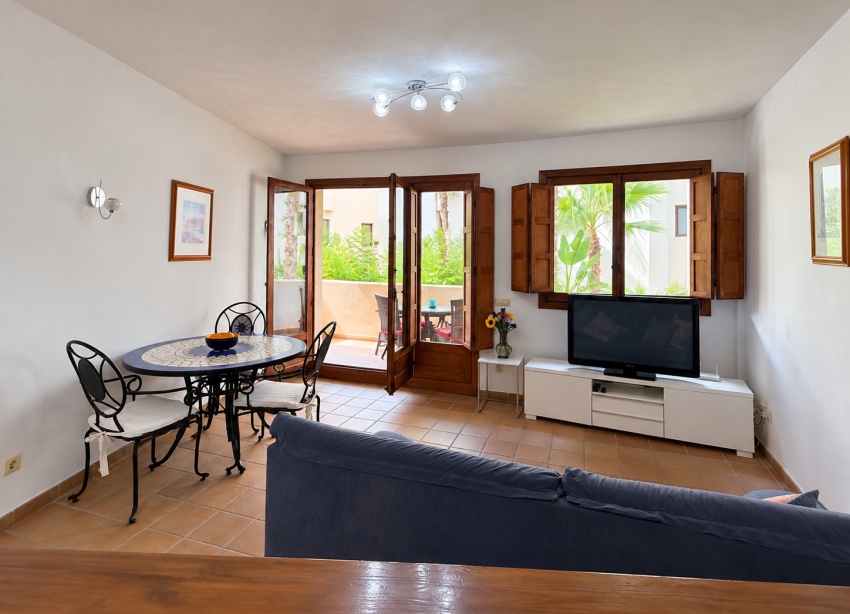 Resale - Apartment / Duplex - Punta Prima
