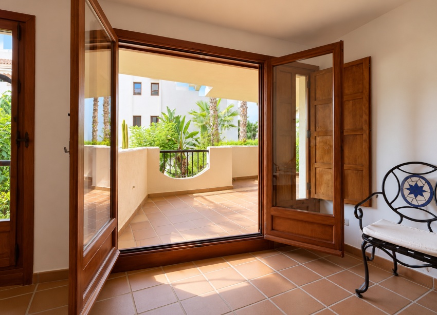Resale - Apartment / Duplex - Punta Prima