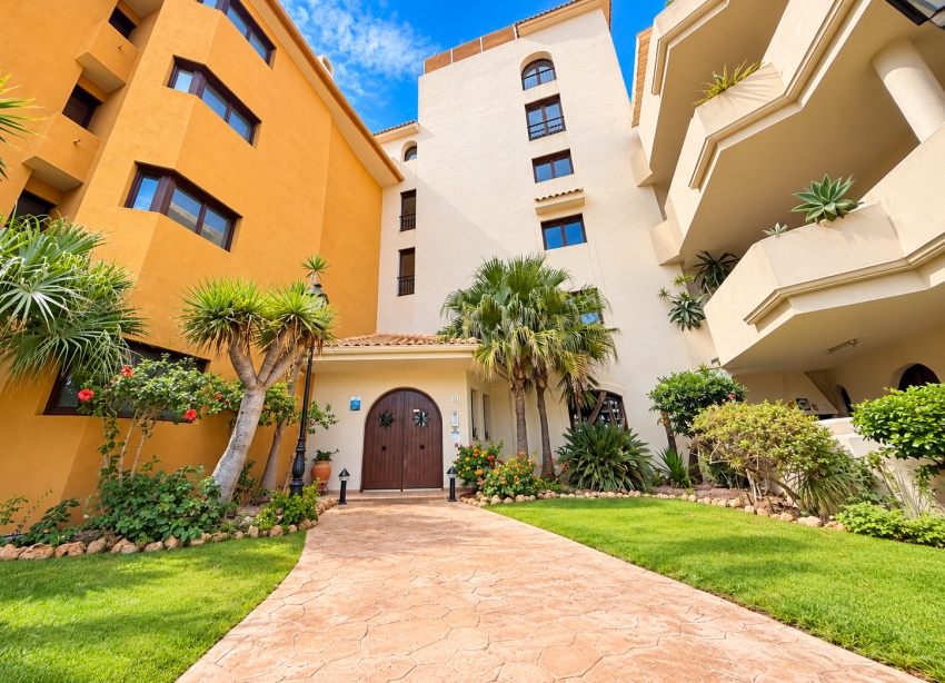 Resale - Apartment / Duplex - Punta Prima