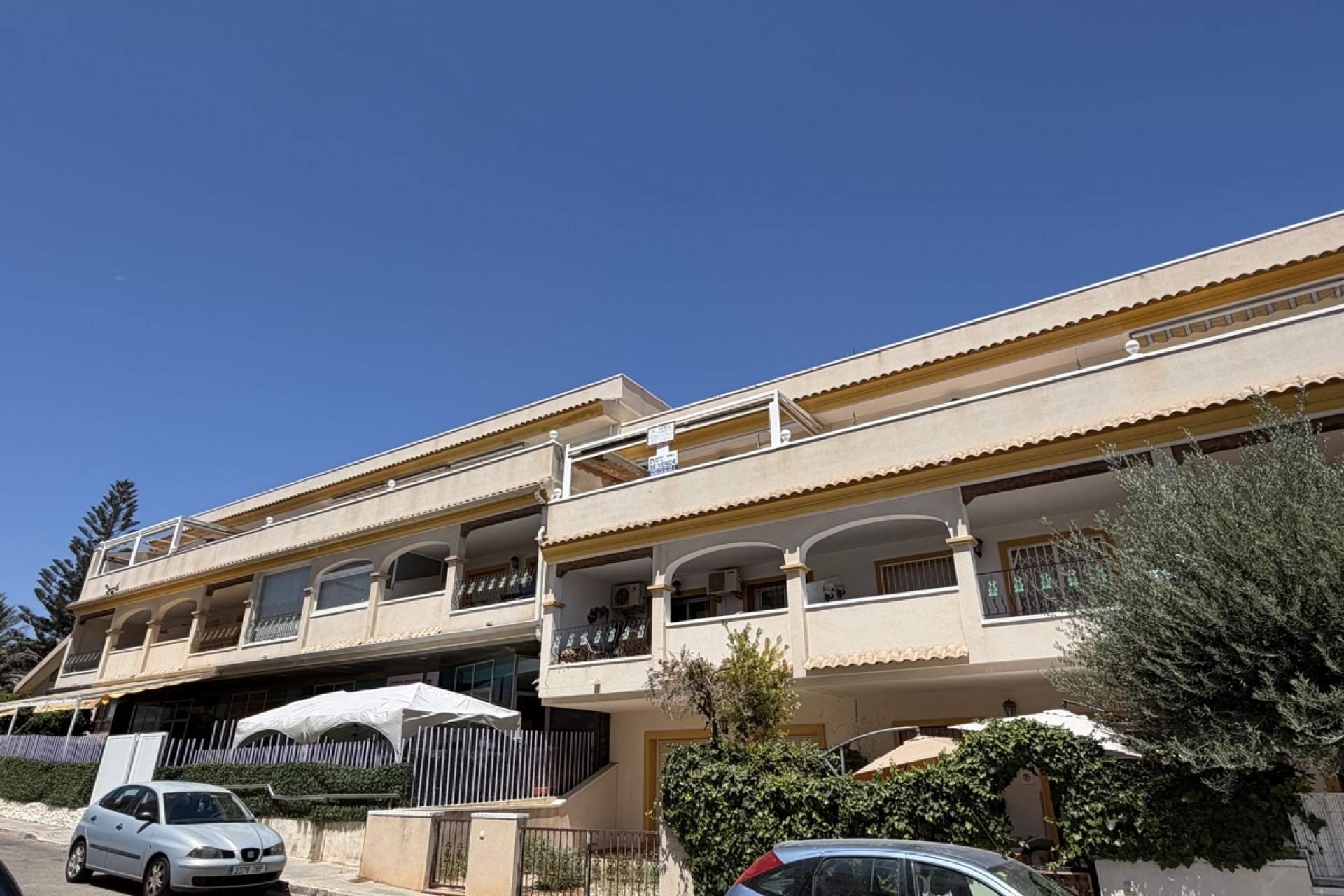 Resale - Apartment / Duplex - San Miguel de Salinas