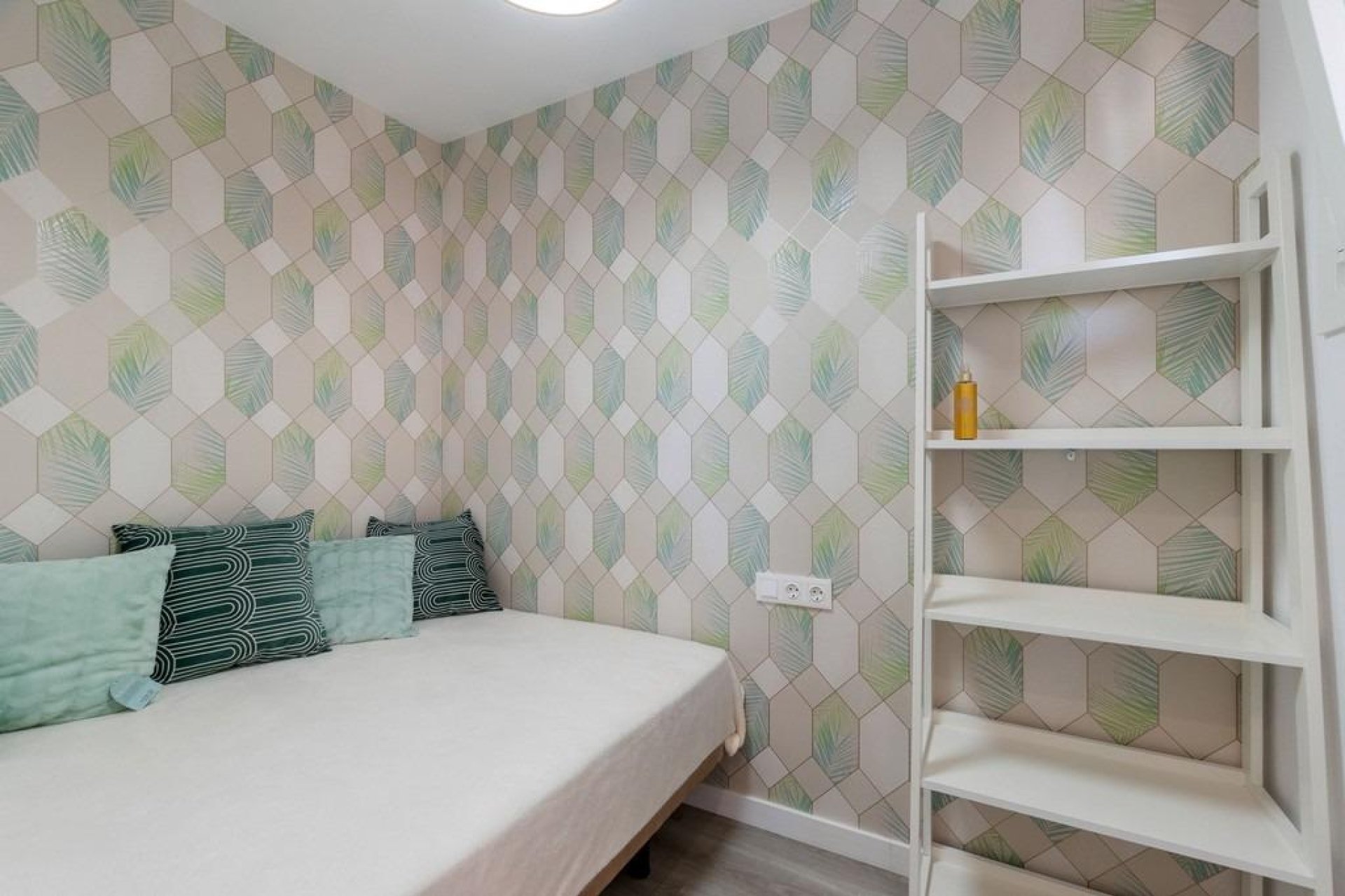 Resale - Apartment / Duplex - Torrevieja - Cabo Cervera