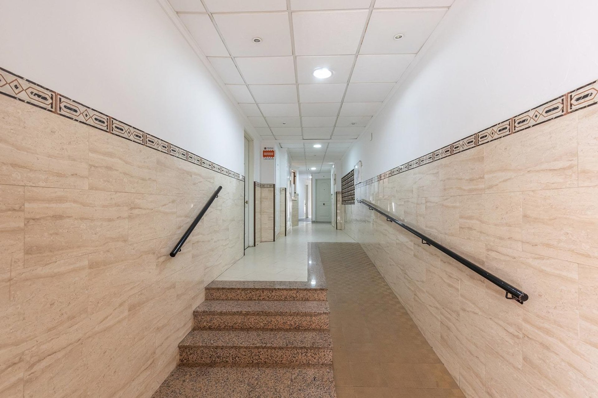 Resale - Apartment / Duplex - Torrevieja - Centro