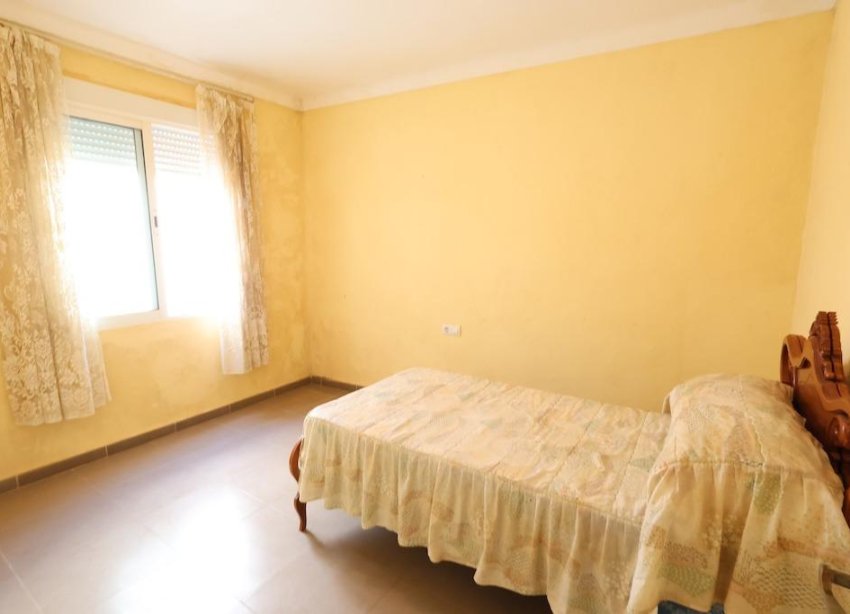 Resale - Apartment / Duplex - Torrevieja - Centro