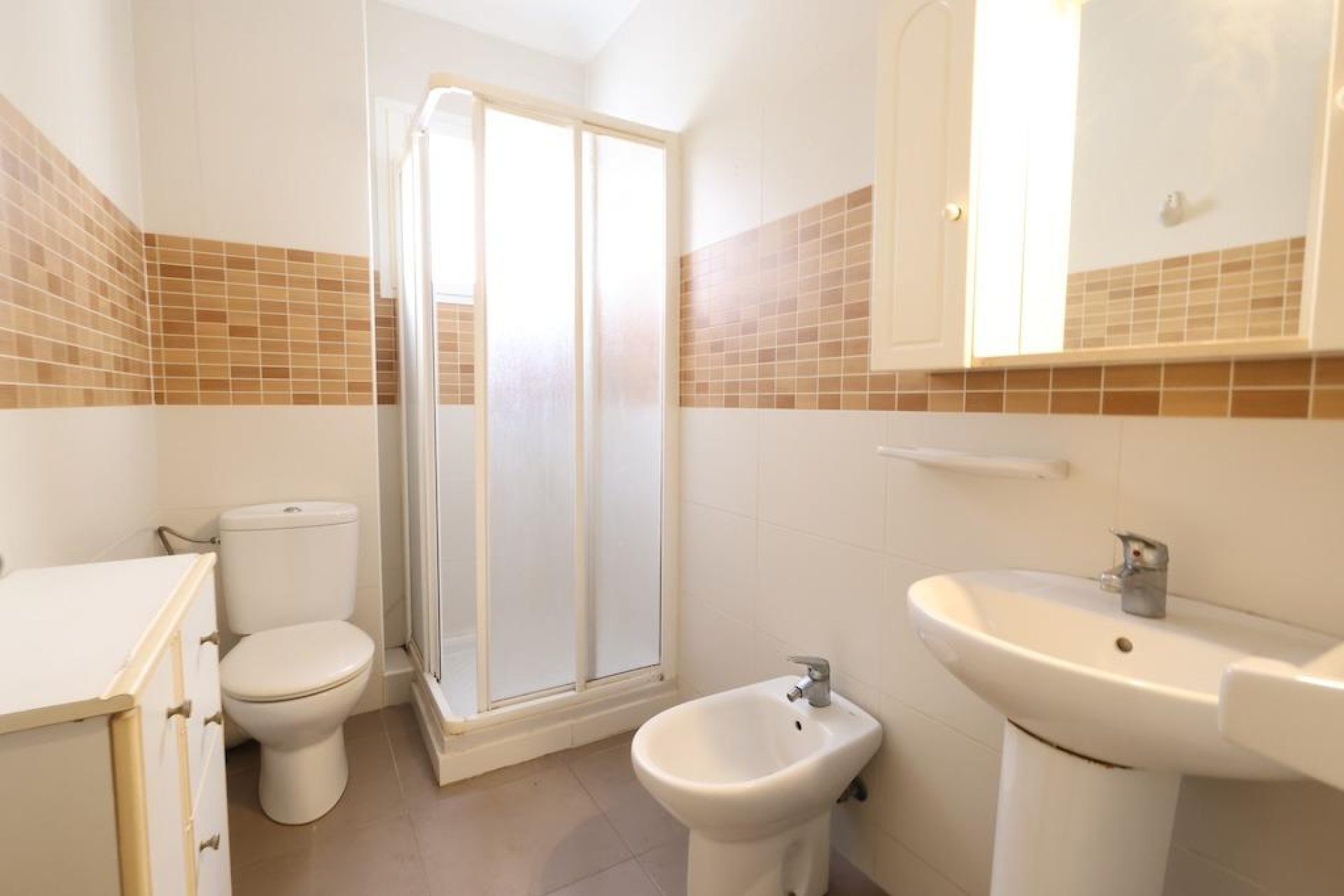 Resale - Apartment / Duplex - Torrevieja - Centro